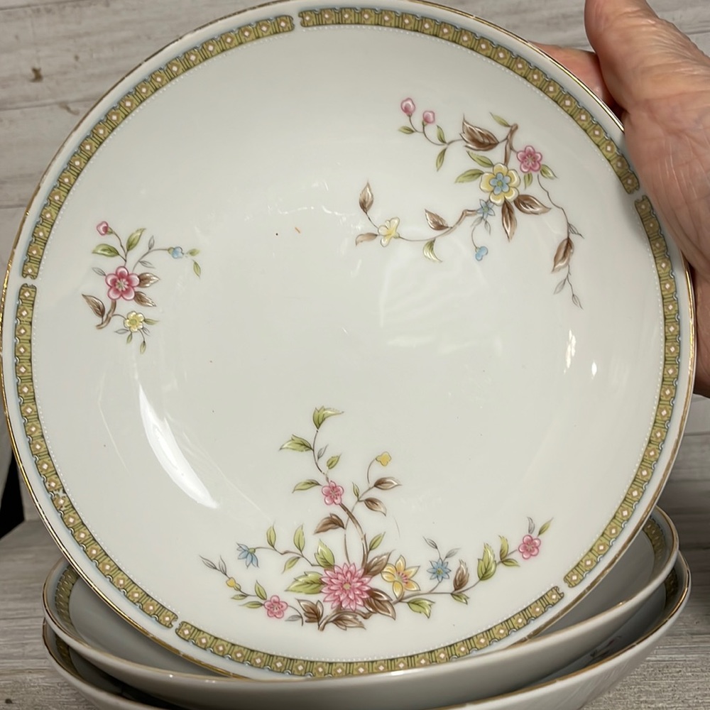 Mikado by Arlen. 3 bowls 7 1/4 inches